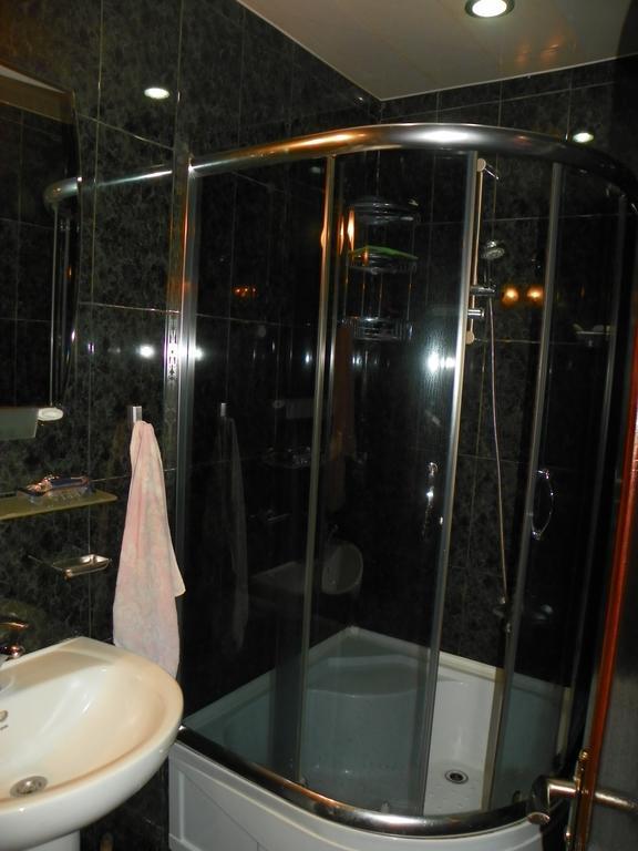 Apartment Rusudan Batumi Pokoj fotografie