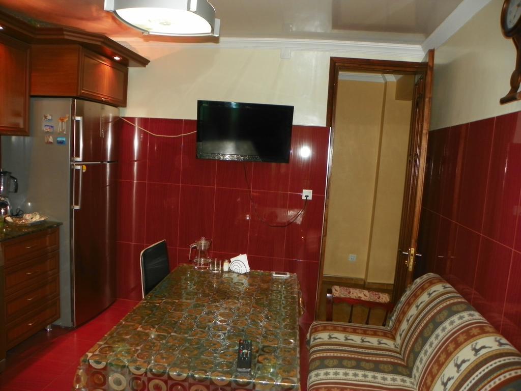 Apartment Rusudan Batumi Pokoj fotografie